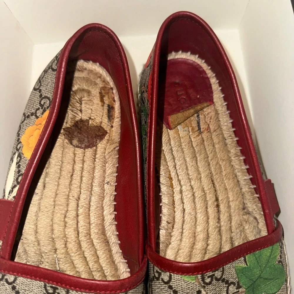 Gucci Women's Espadrilles - Red and Green GG Supreme Size 8.5